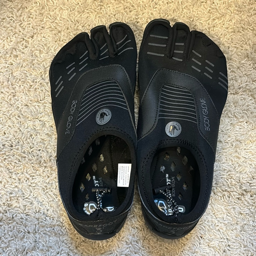 Men’s Bodyglove water shoes